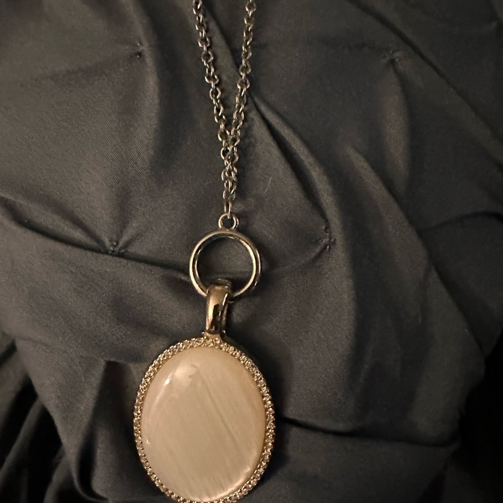 Necklace - Picture 3 of 4